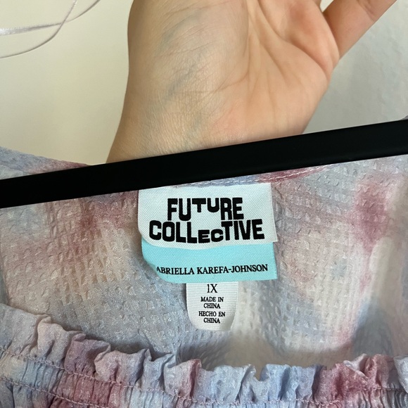 Chic Pink and Blue Blouse with Elegant Design - Picture 5 of 6